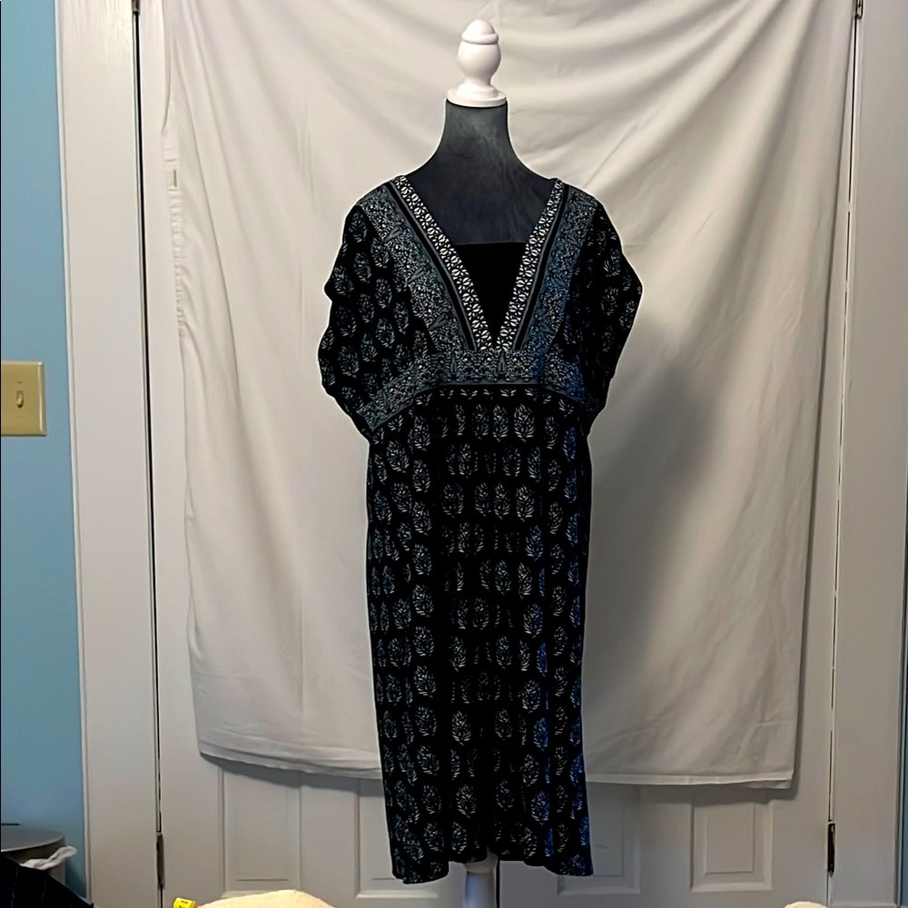 Northstyle Black and Blue Patterned Dress